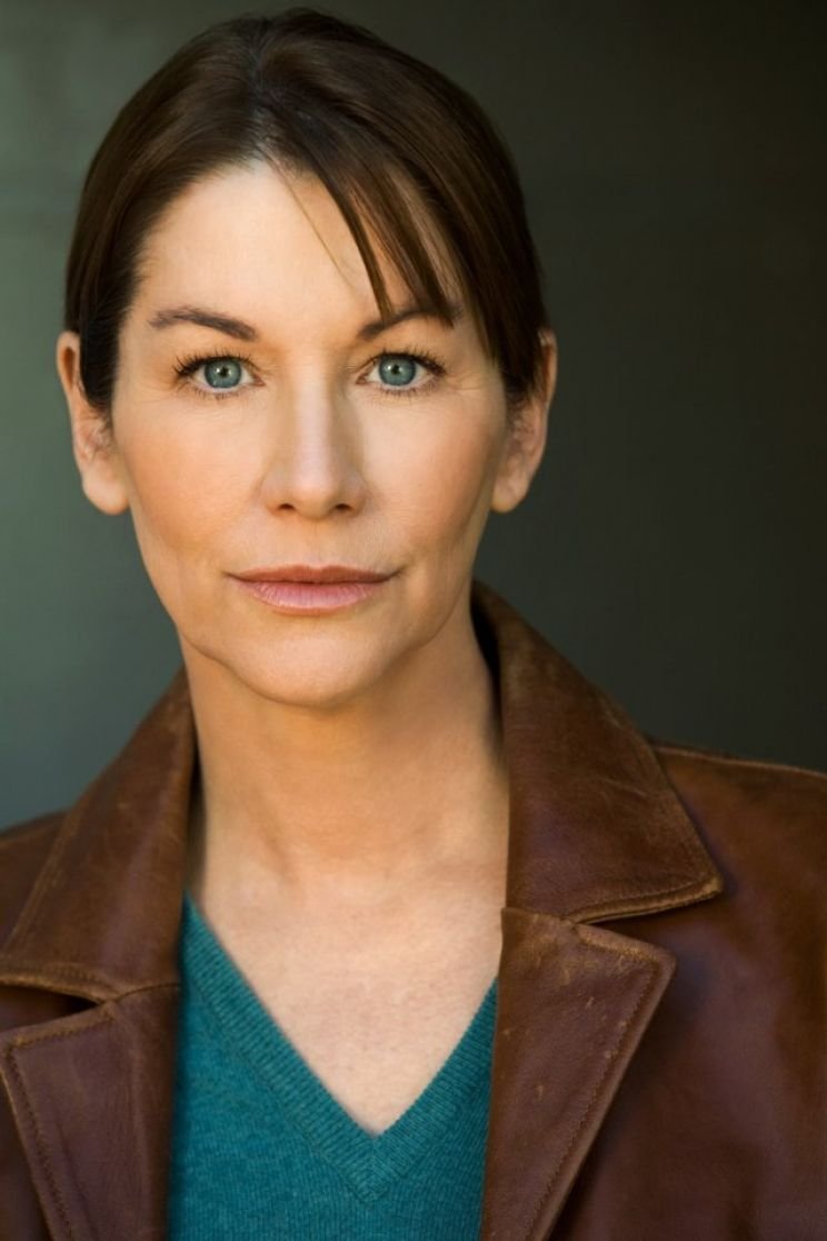 Caroline Williams official photo