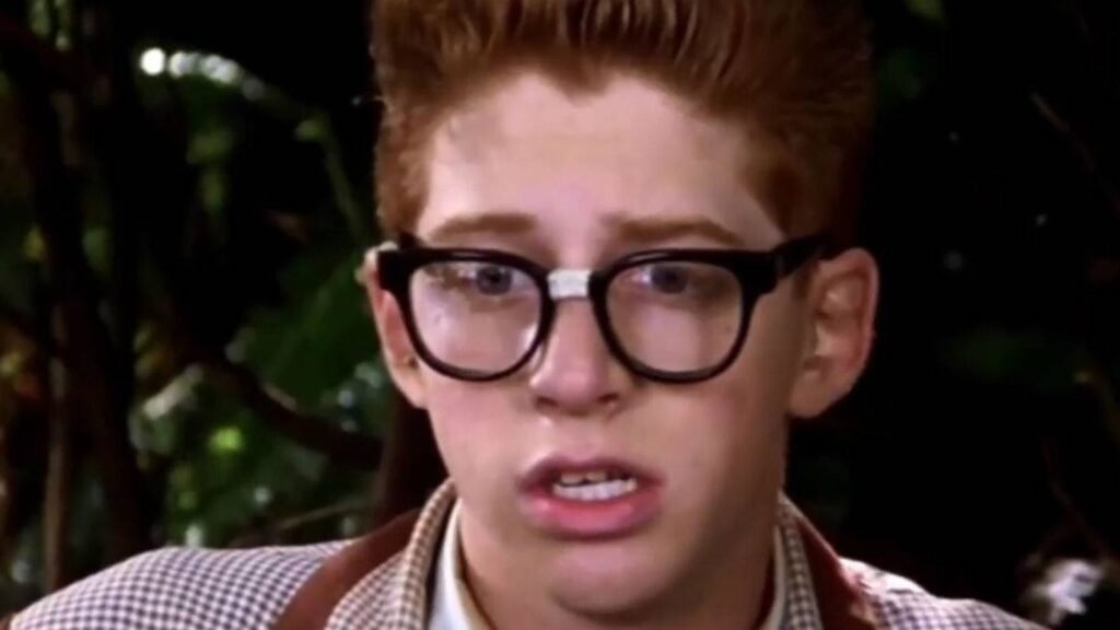 Seth Green as young Richie Tozier in Stephen King's It (1990), wearing Richie's oversized taped glasses